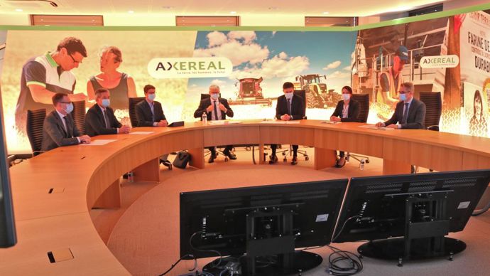 Jean-François Loiseau, président d’Axéréal, annonce pour 2021, « des investissements consacrés à la poursuite de structuration des filières, à l’adaptation de nos sites de collecte, à la montée en puissance de la digitalisation des activités, et à l’accompagnement des agriculteurs dans la réduction des solutions chimiques ».